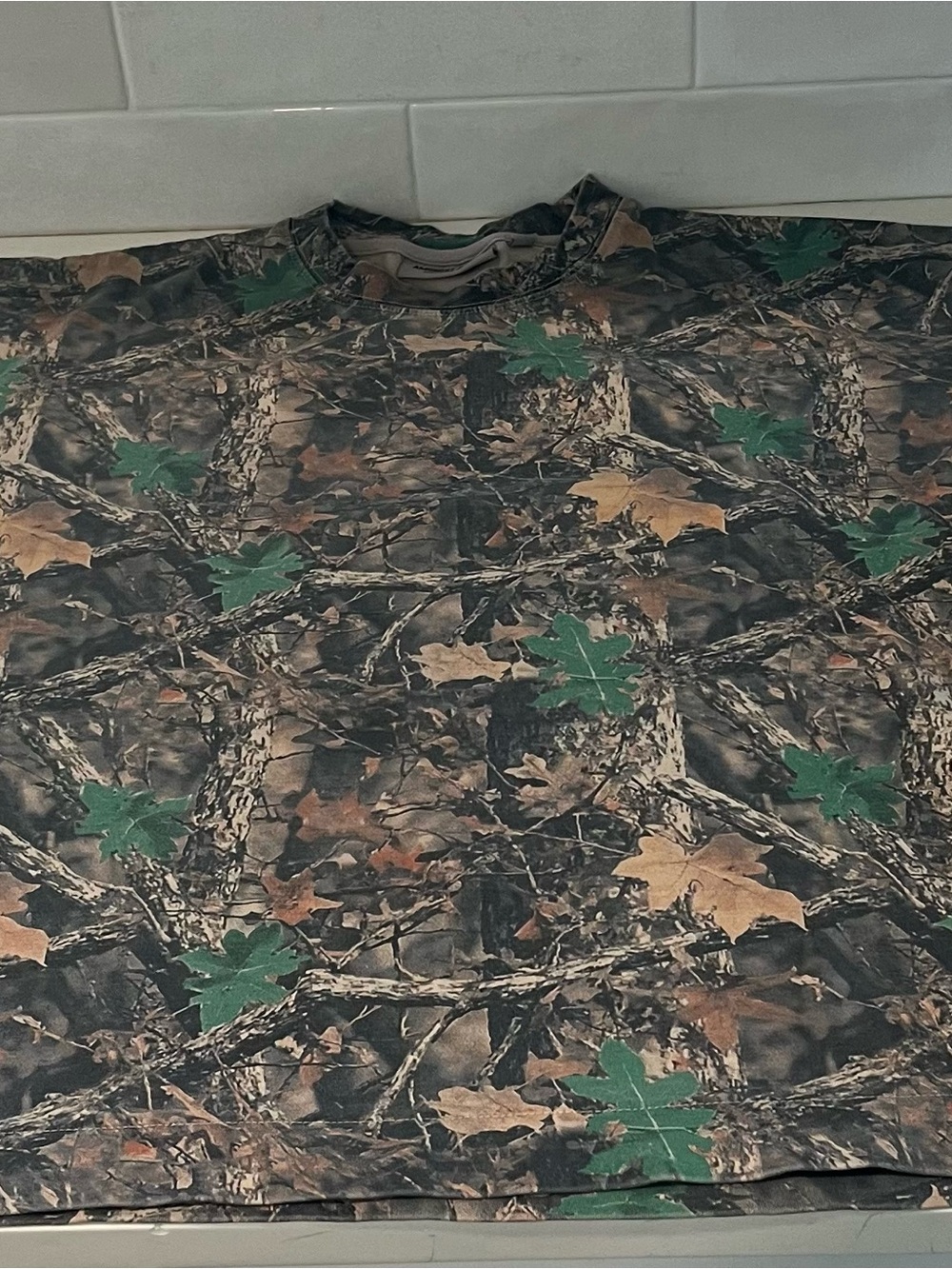 Men’s Vibrant Camo Oversized T-Shirt for Fall and Winter